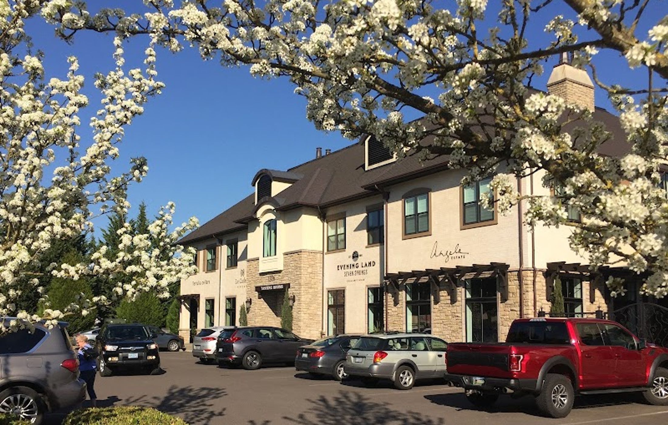 The Dundee Hotel