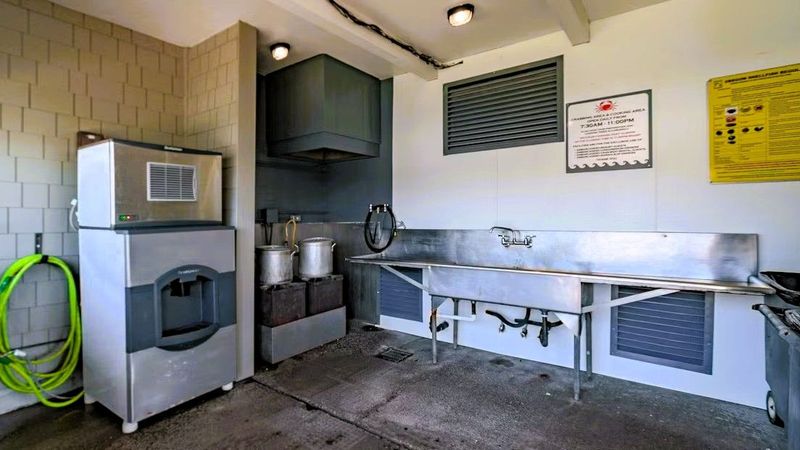 Photo of Embarcadero Resort Hotel & Marina - Fish and Crustaceans Cleaning and Cooking Area
