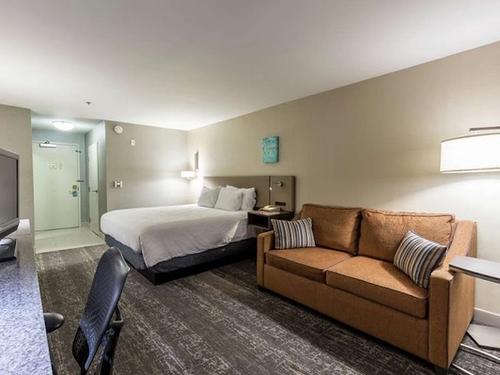Photo of Hilton Garden Inn Fairfield