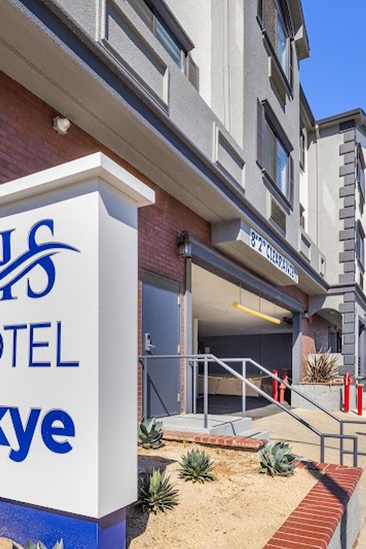 Photo of Hotel Skye