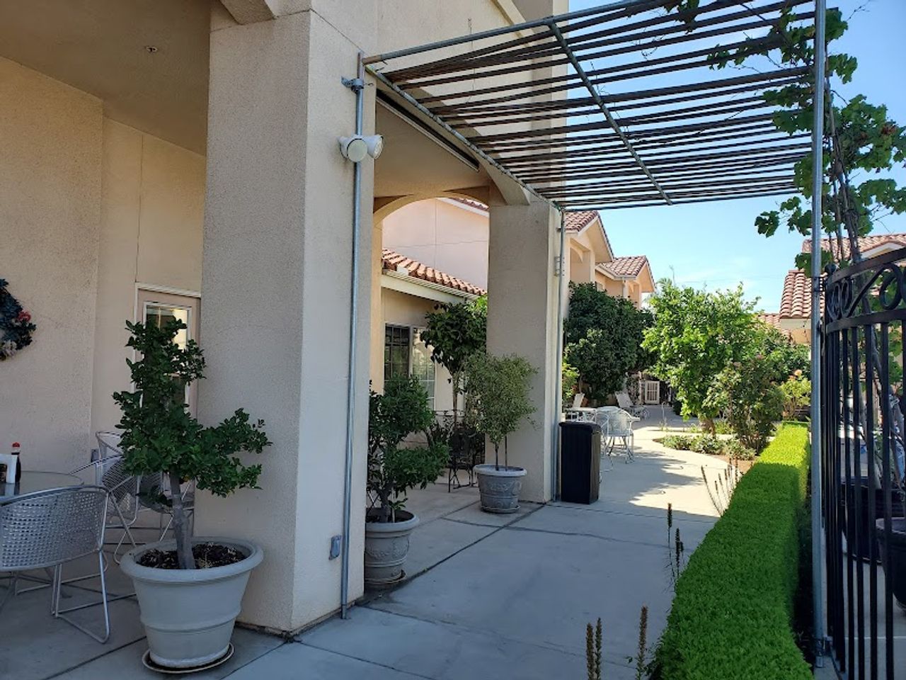 Photo of Garden Inn and Suites