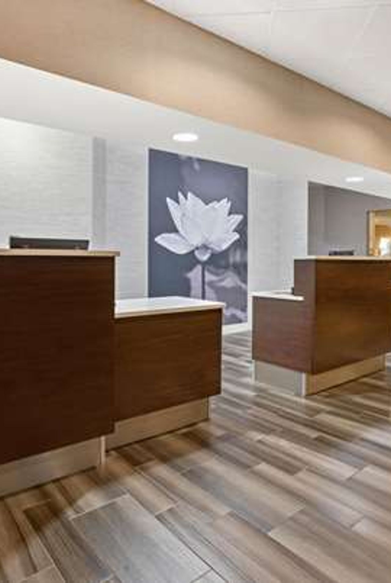 Photo of La Quinta Inn & Suites by Wyndham Tacoma - Seattle