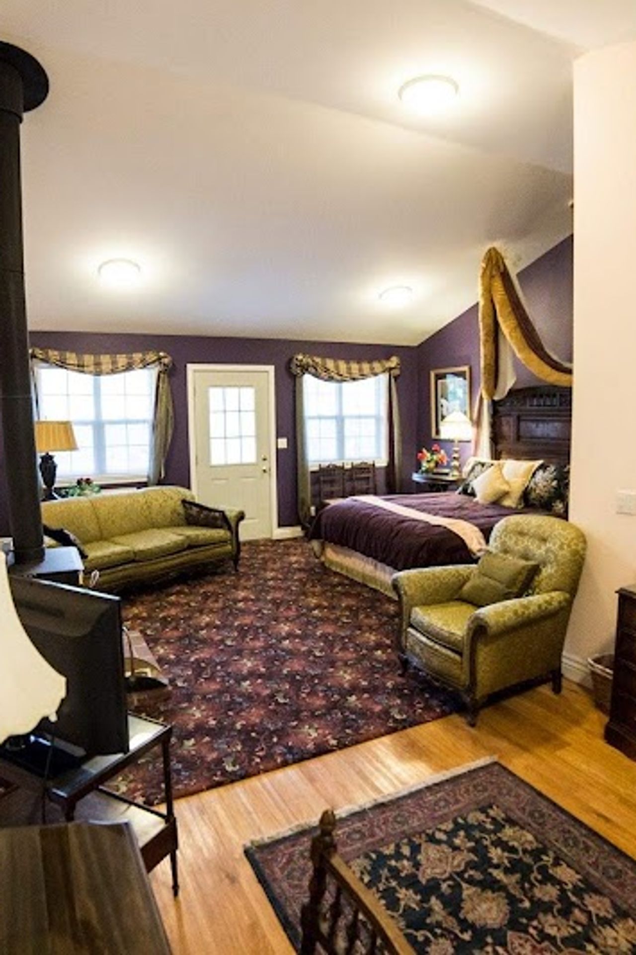 Photo of Hearthstone Lodge
