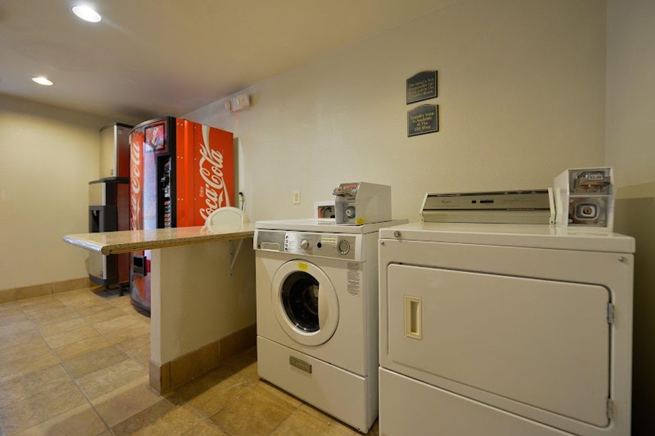 Photo of Holiday Inn Express & Suites Elk Grove West I-5 by IHG