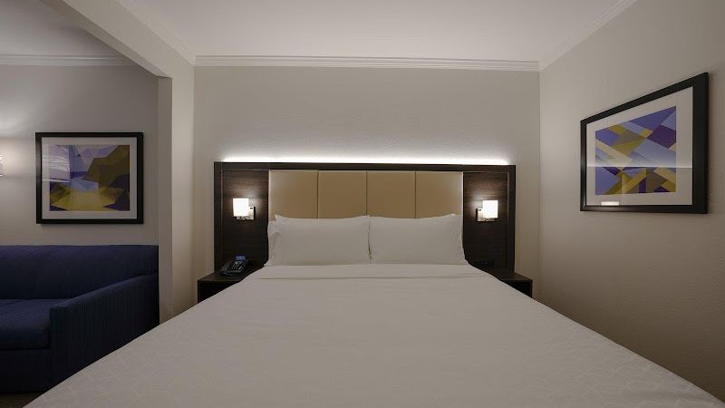 Photo of Holiday Inn Express & Suites Santa Clara - Silicon Valley, an IHG Hotel