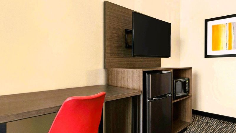 Photo of Ramada by Wyndham Marina - Room, Work desk, Refrigerator, Microwave, Flat TV