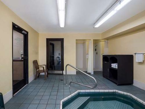 Photo of Quality Inn & Suites Medford Airport
