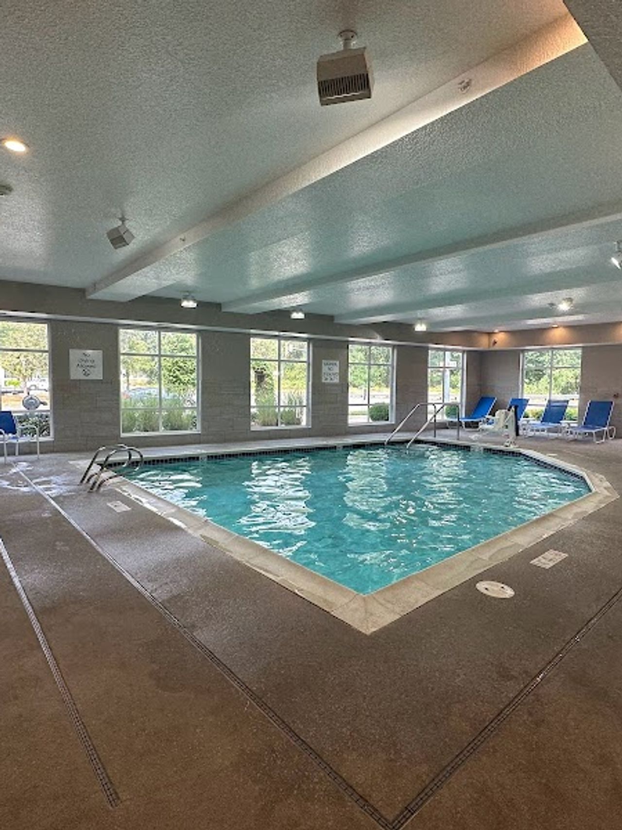 Photo of Holiday Inn Express & Suites Seattle South - Tukwila, an IHG Hotel
