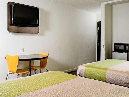 Photo of Motel 6 Modesto, CA - Downtown