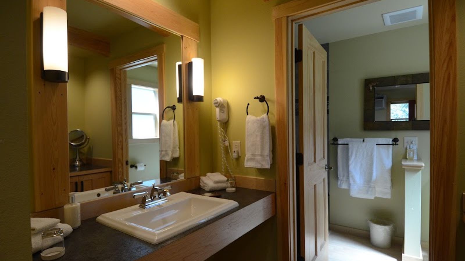 Photo of Chewuch Inn & Cabins