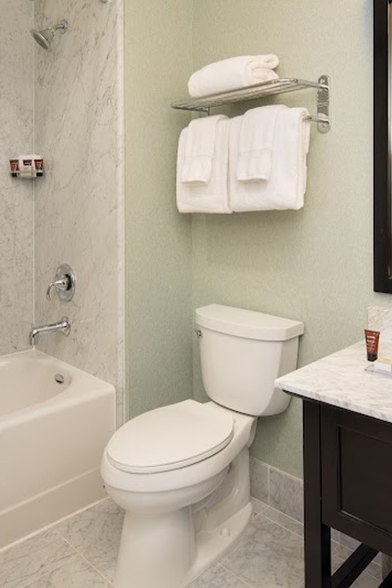 Photo of Hotel Shattuck Plaza - Bathroom