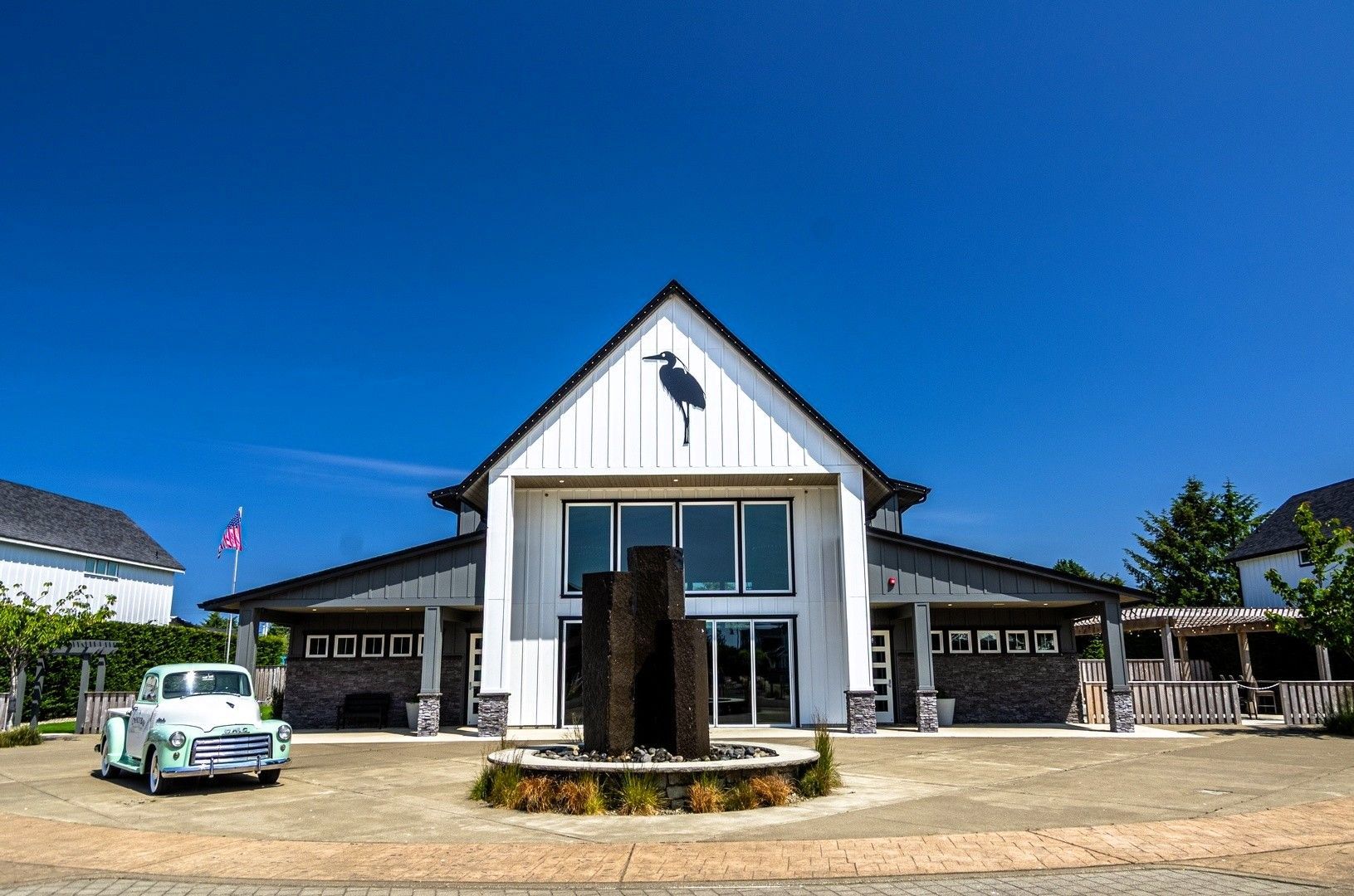 Oyhut Bay Seaside Resort