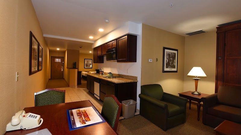 Photo of Best Western Plus Ahtanum Inn