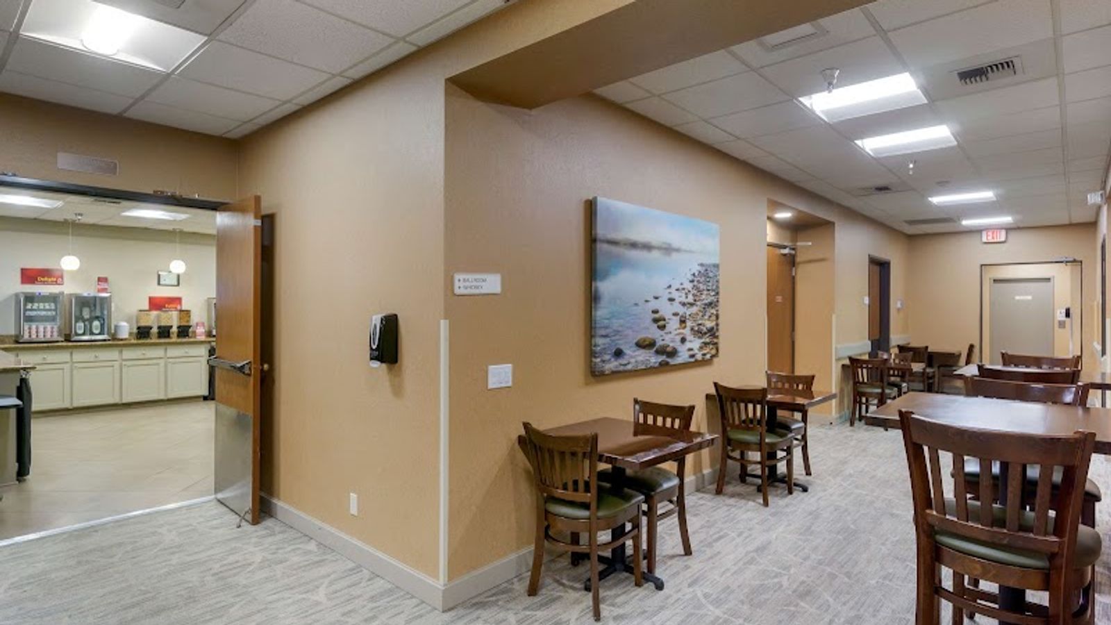 Photo of Best Western Plus Oak Harbor Hotel & Conference Center