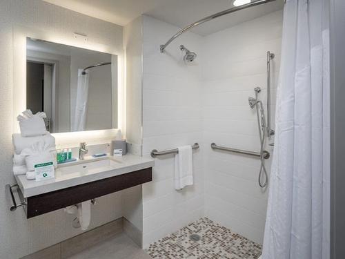 Photo of Holiday Inn Express Sunnyvale - Silicon Valley by IHG