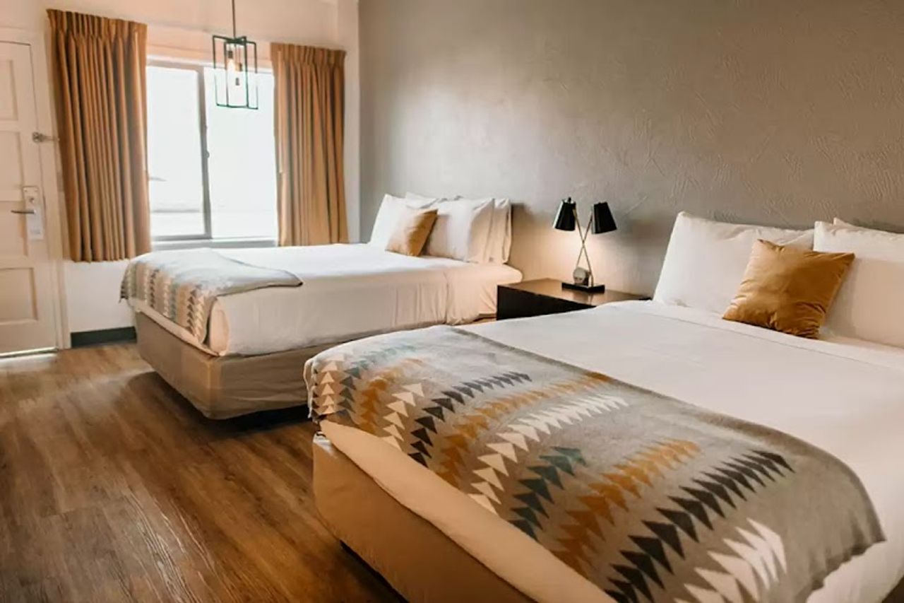 Photo of Maverick Hotel Eugene Near University, Ascend Hotel Collection - Room, 2 Queen beds