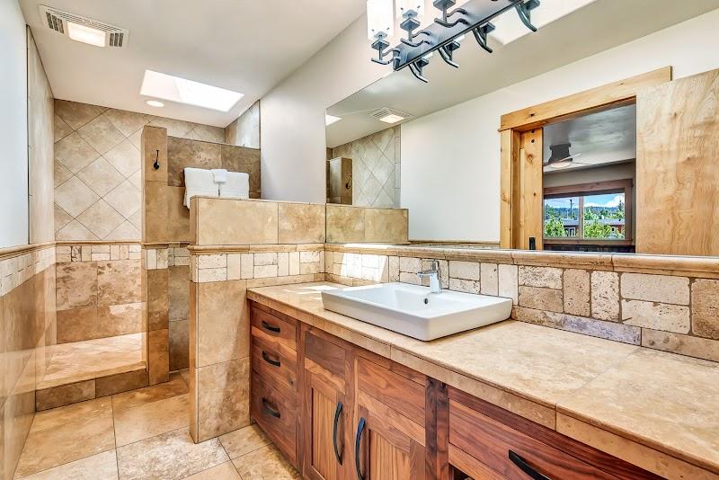 Photo of Wall Street Suites