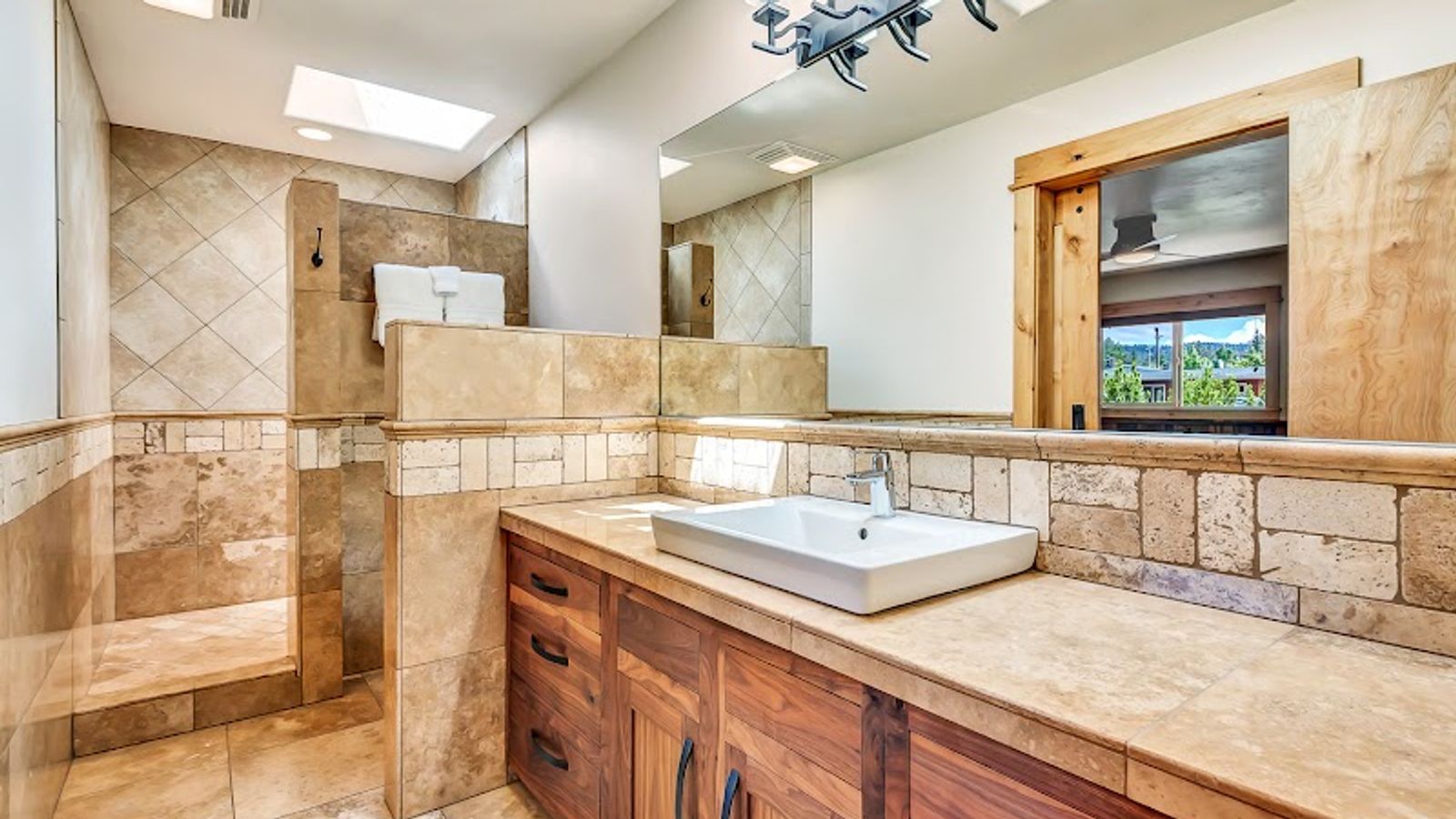 Photo of Wall Street Suites