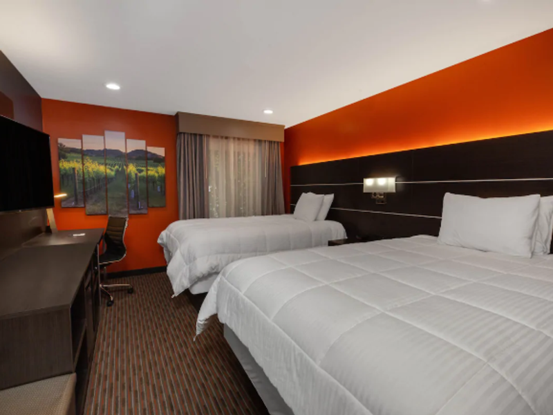 Photo of Hotel Vinea, a Travelodge by Wyndham