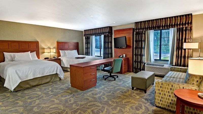 Photo of Hampton Inn & Suites Astoria