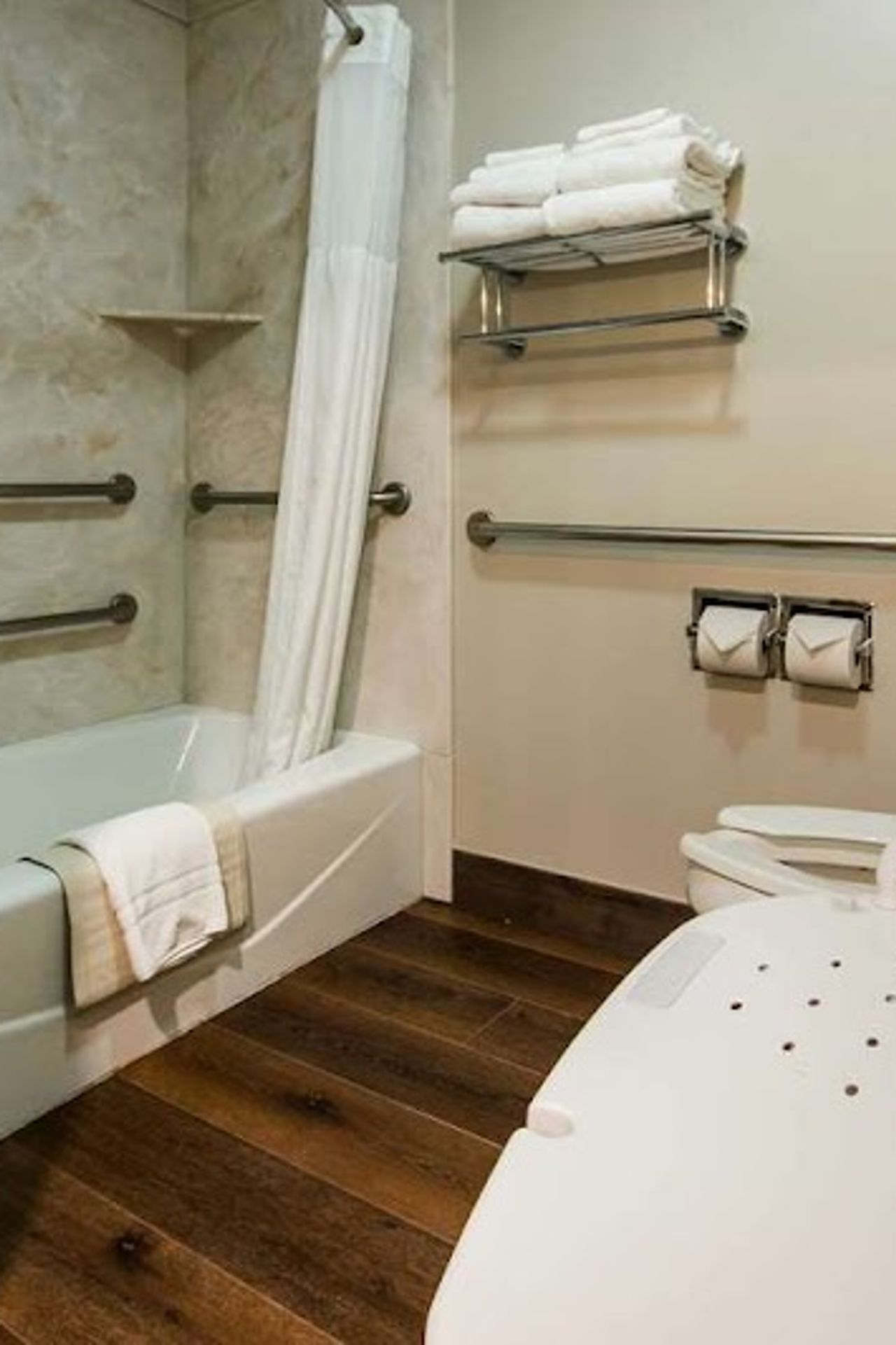 Photo of SureStay Plus by Best Western Rexburg