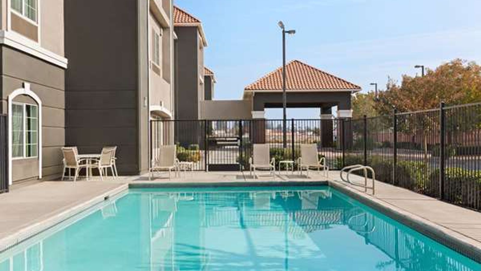 Photo of La Quinta Inn & Suites by Wyndham Fresno Northwest