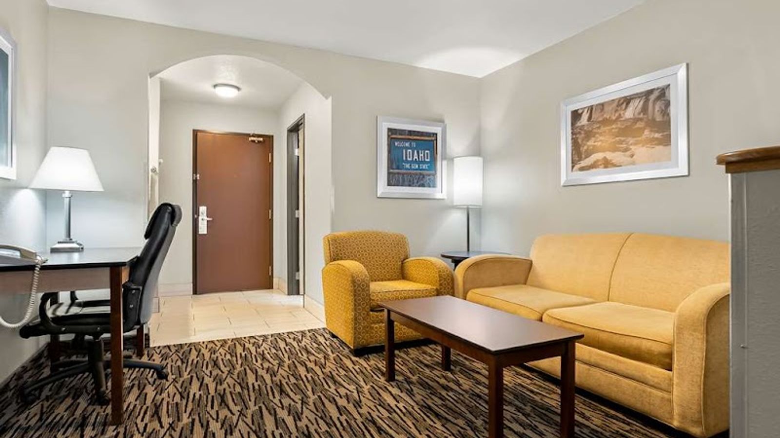 Photo of Best Western Sawtooth Inn & Suites
