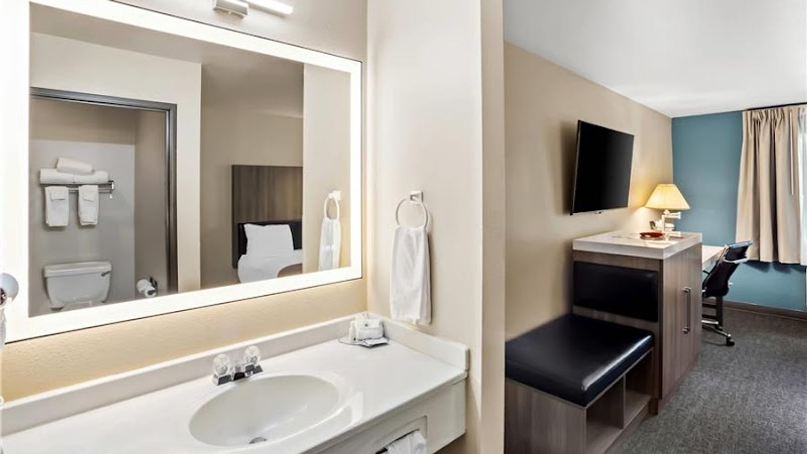 Photo of Quality Inn Port Orchard - Room