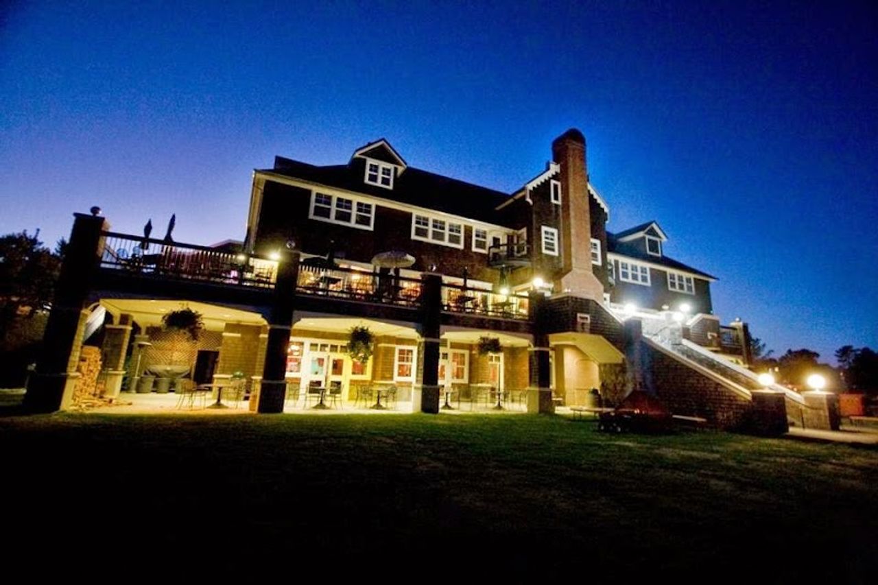 Photo of McMenamins Gearhart Hotel