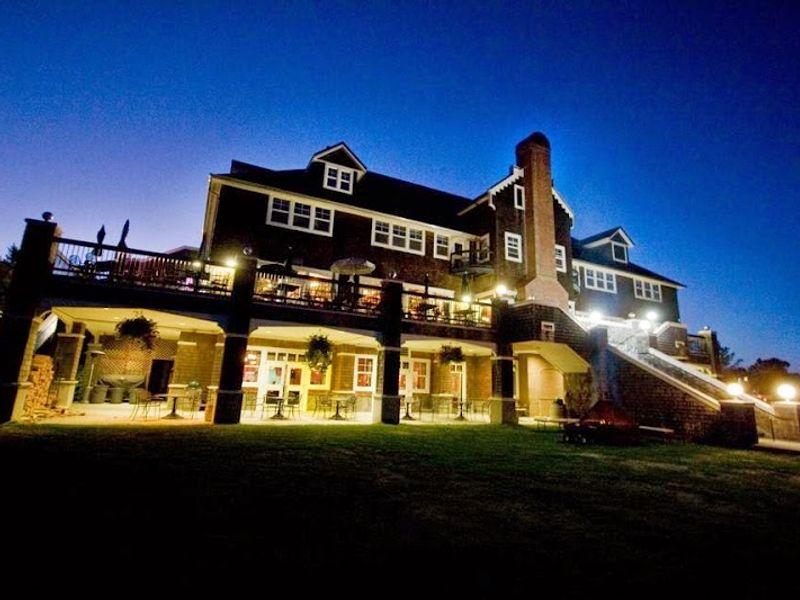 McMenamins Gearhart Hotel