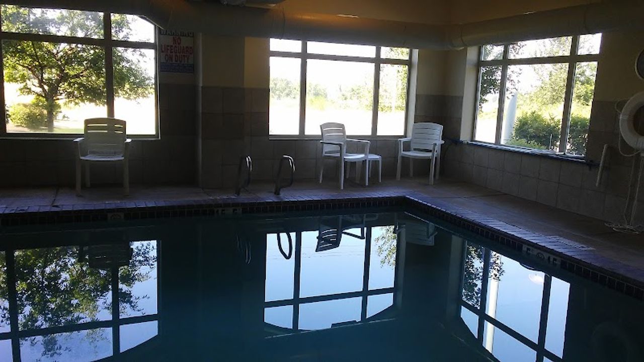 Photo of Comfort Suites Eugene - Indoor Pool