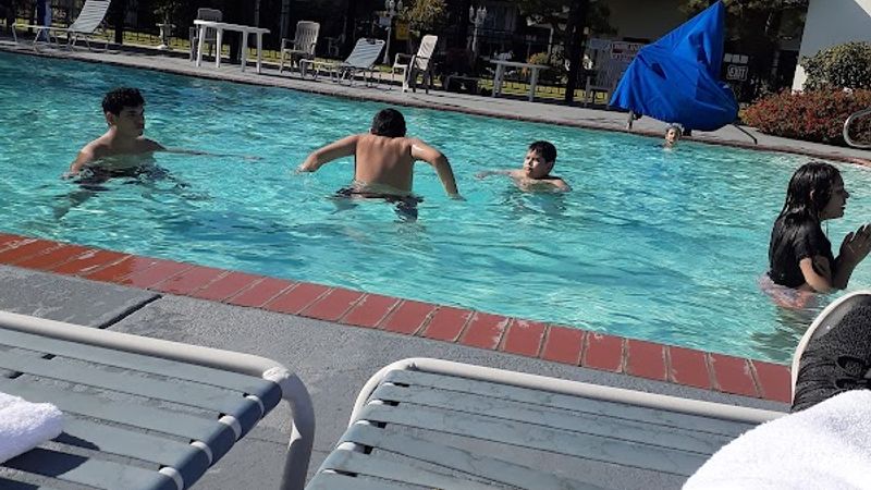 Photo of Lamp Liter Inn