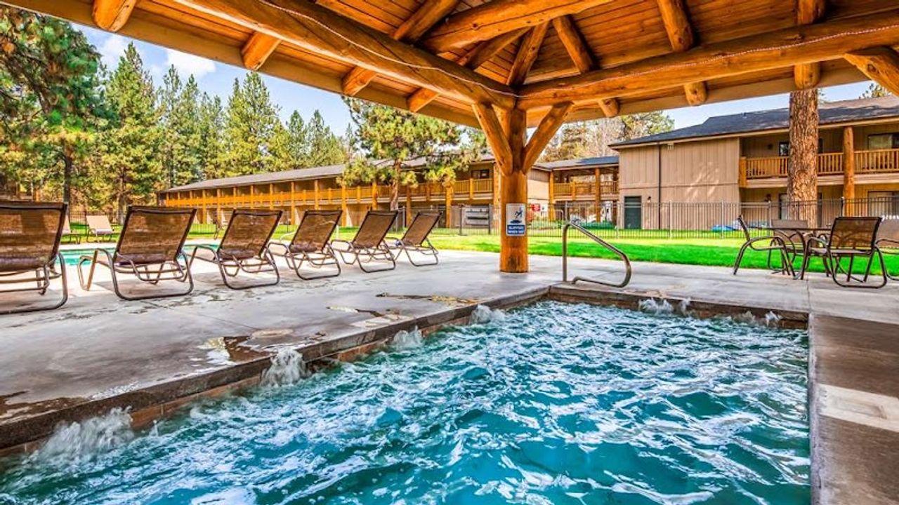 Photo of Best Western Ponderosa Lodge