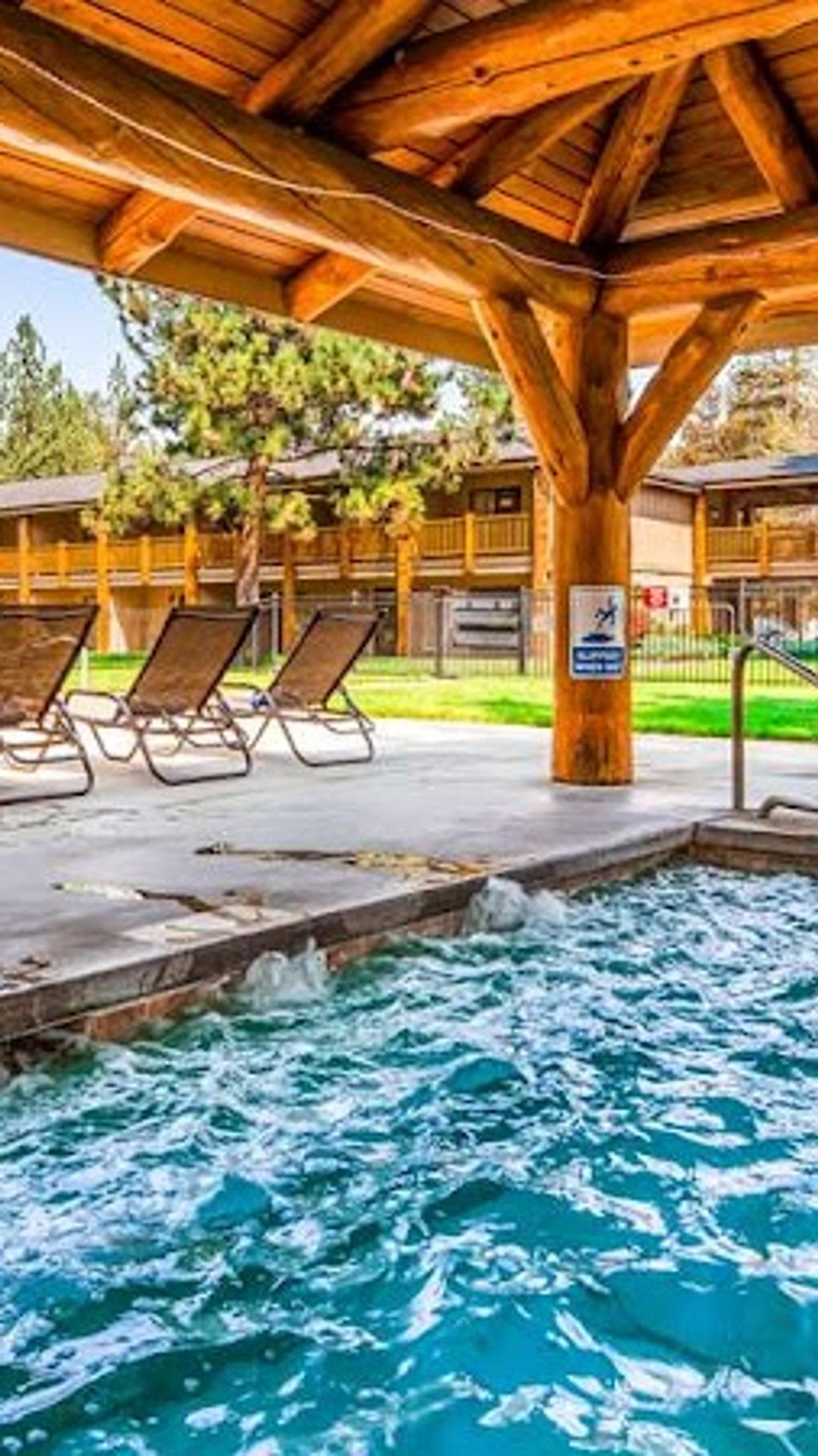 Photo of Best Western Ponderosa Lodge