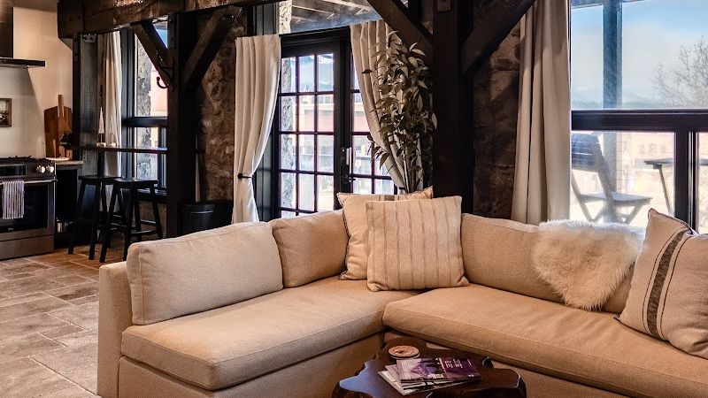 Photo of Horsefeathers Hotel