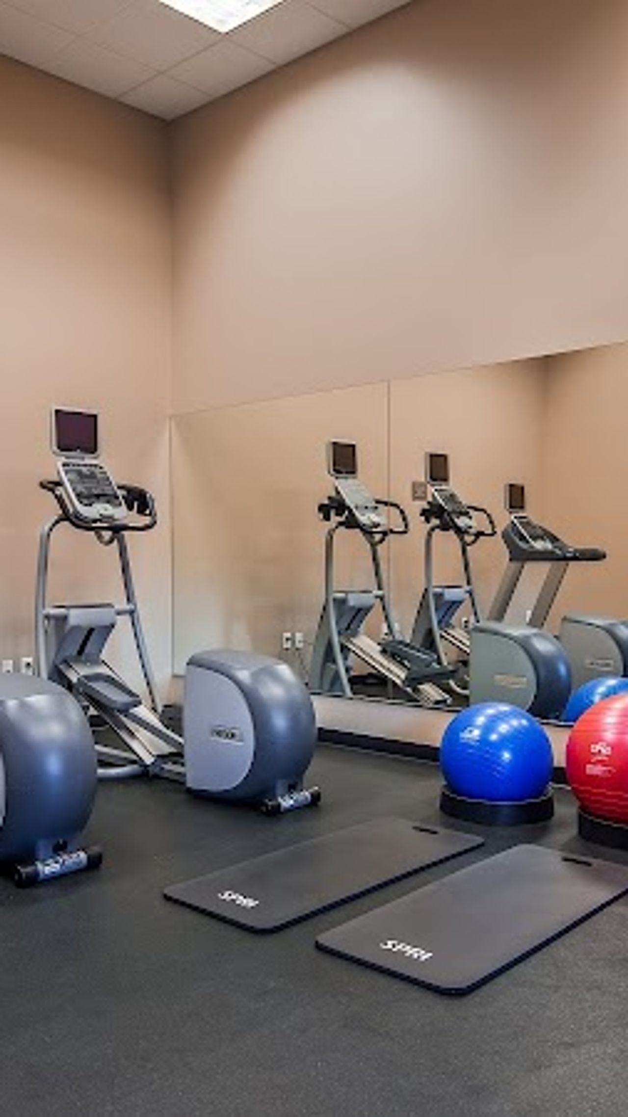 Photo of Best Western New Oregon - Fitness Center