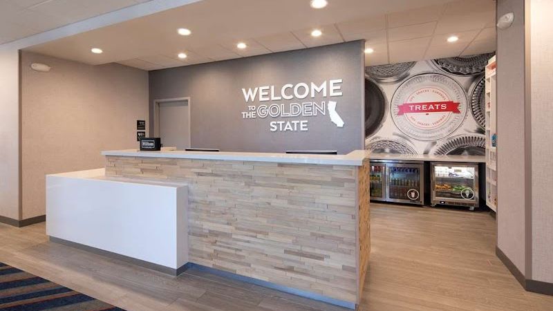 Photo of Hampton Inn Santa Cruz West