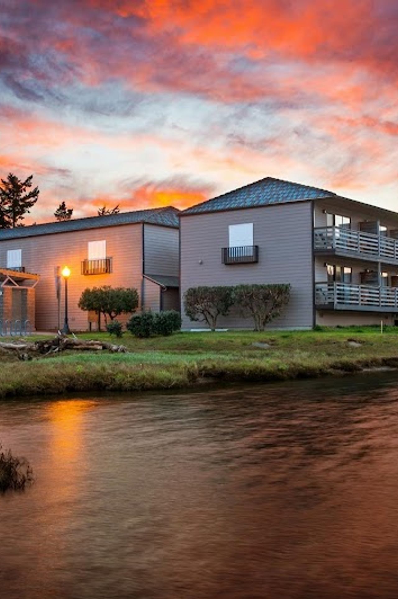 Photo of River House Inn