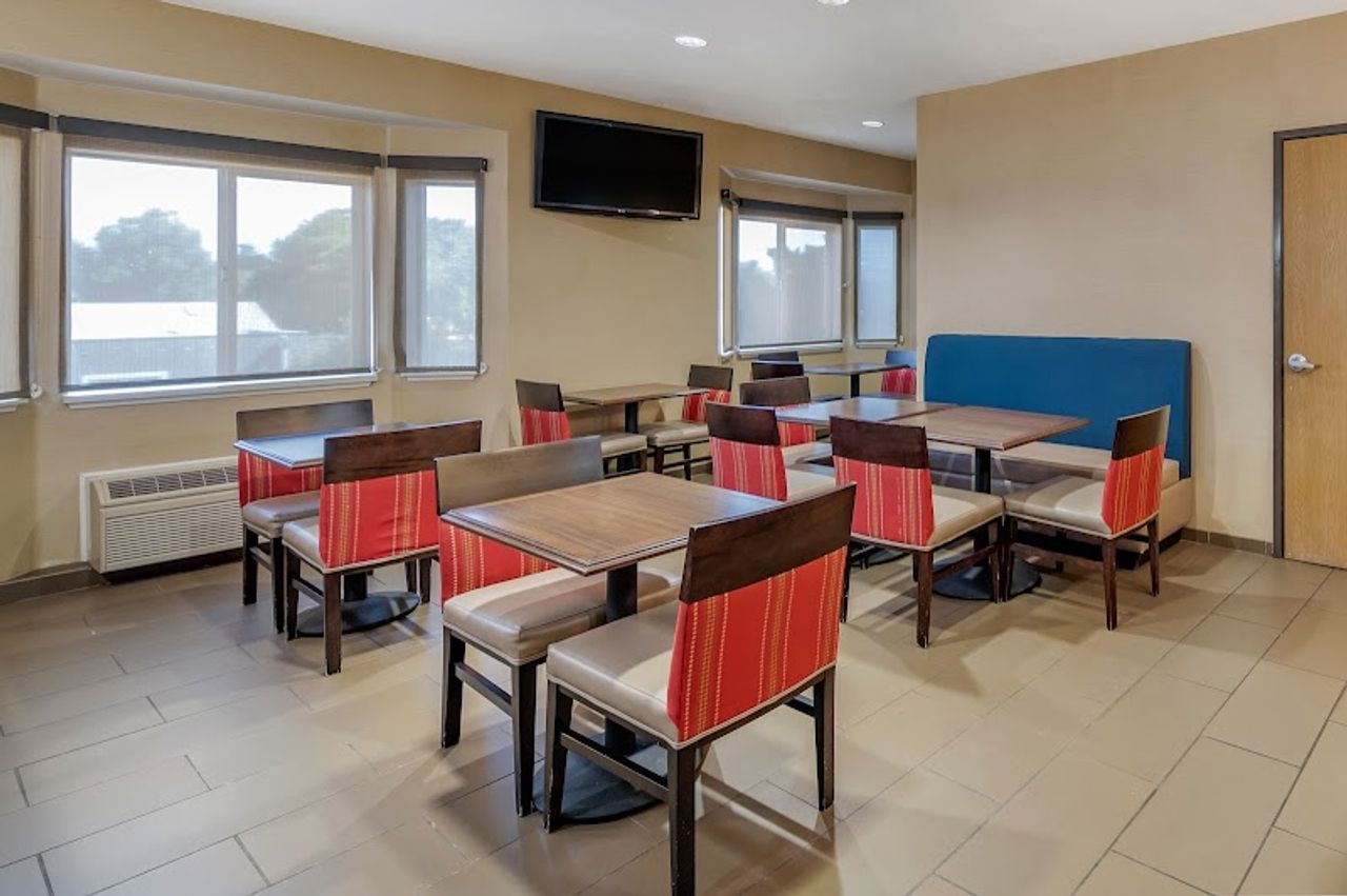 Photo of The Atrium Hotel