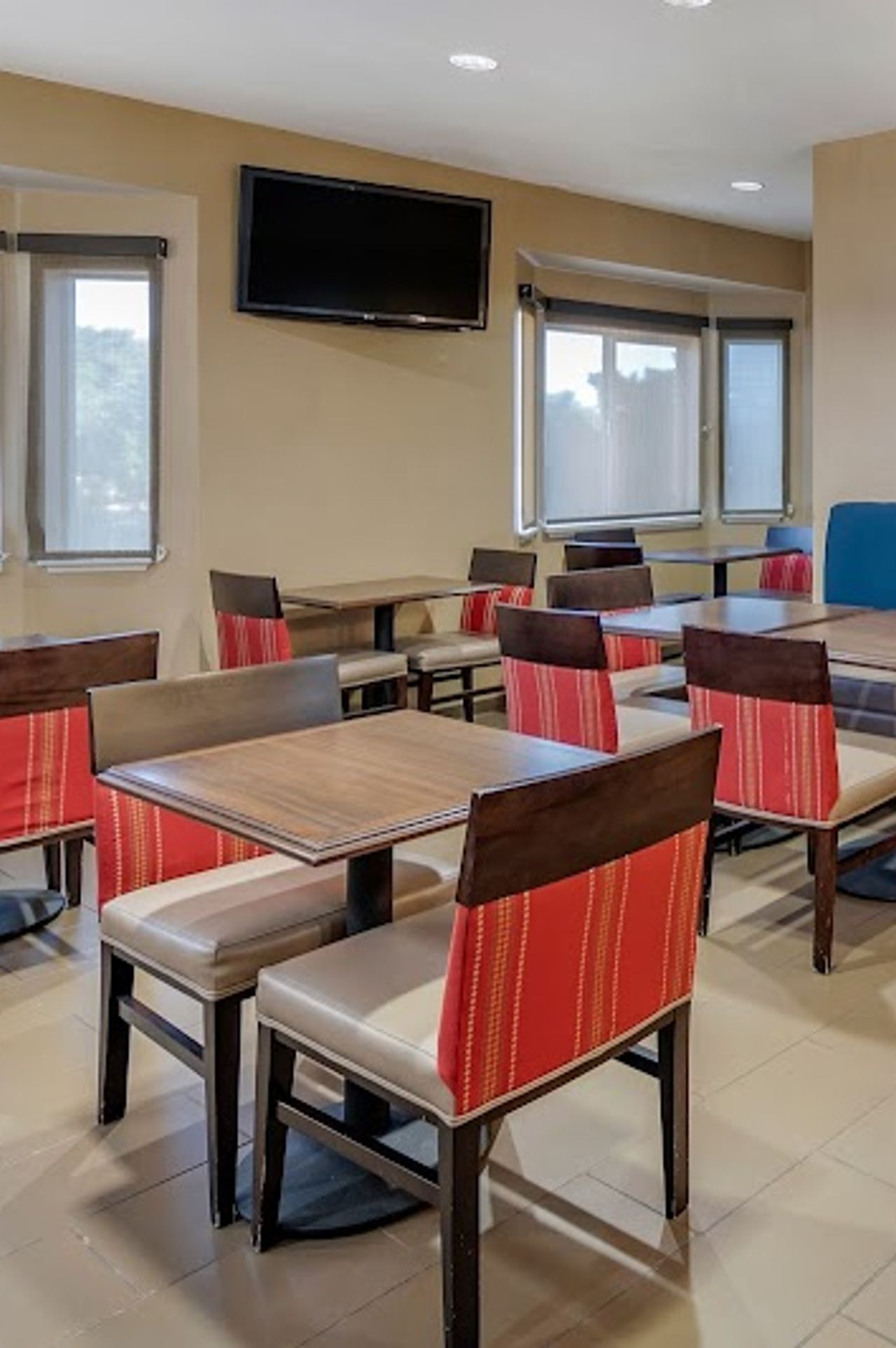 Photo of The Atrium Hotel