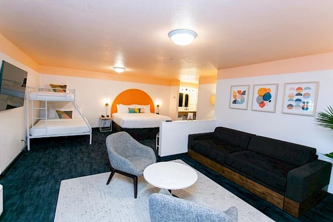 Photo of The Sandman Santa Rosa Sonoma, Ascend Hotel Collection