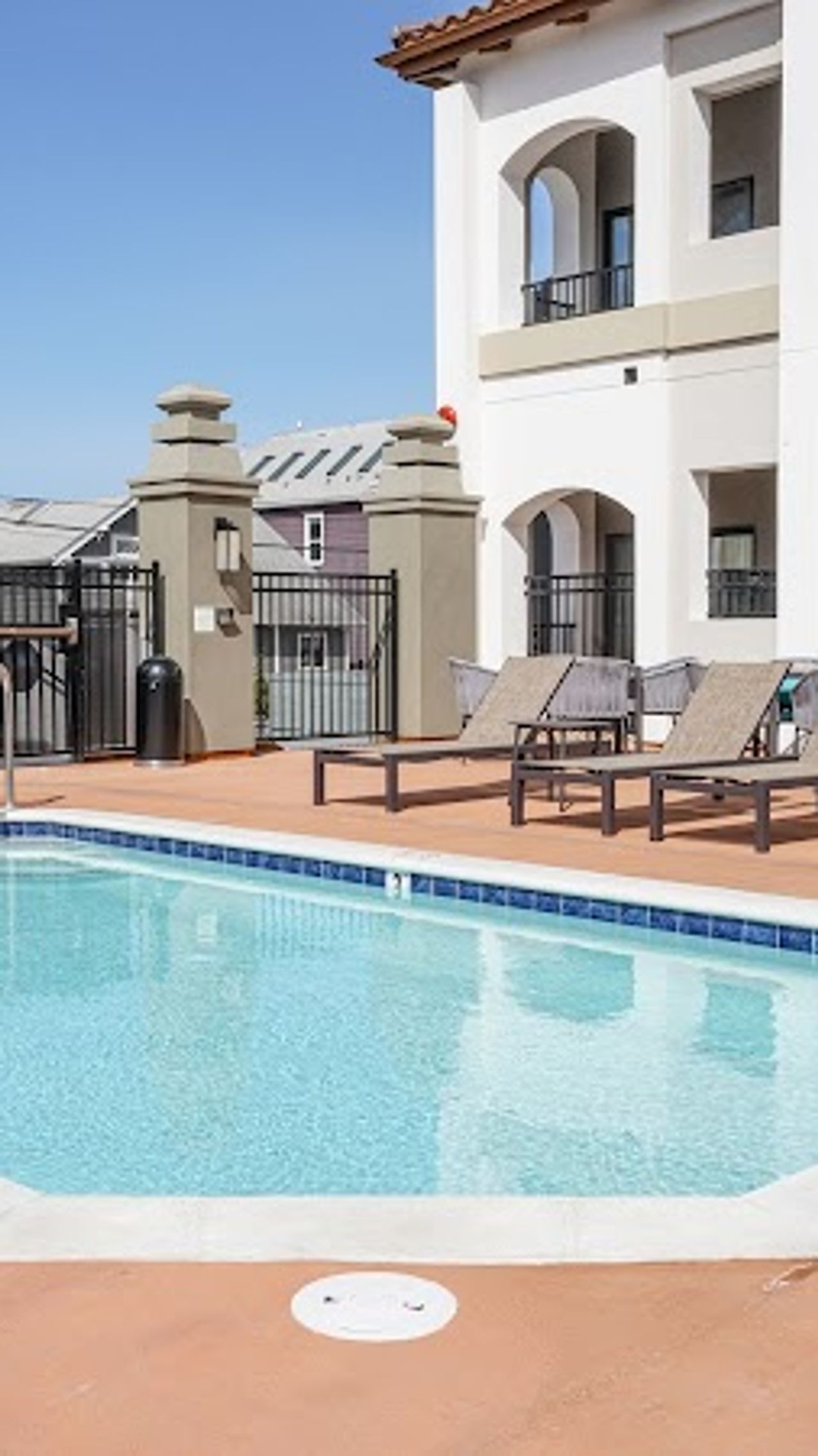 Photo of La Quinta Inn & Suites by Wyndham Santa Cruz