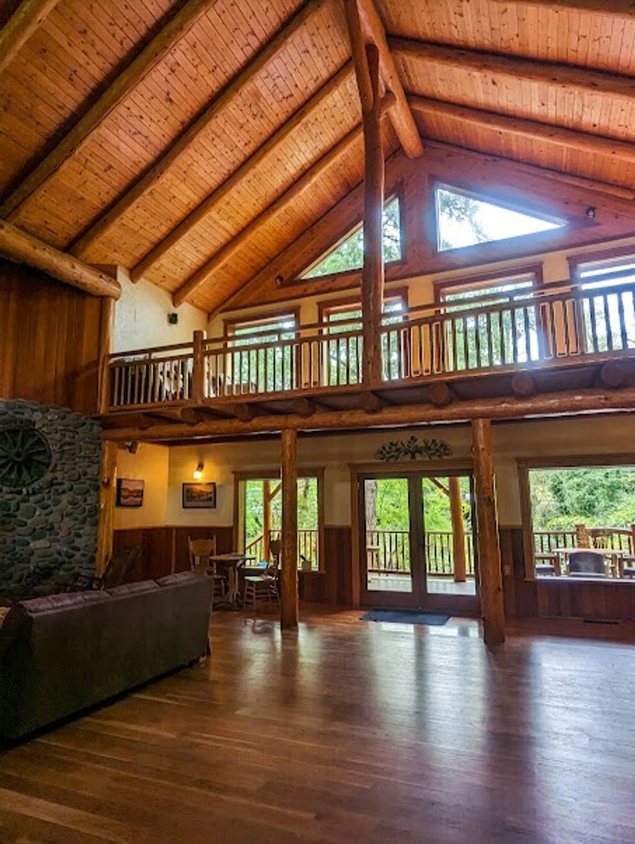 Photo of The Lindsay Lodge & Restaurant