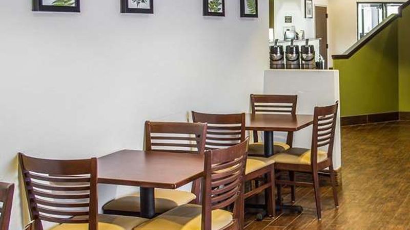 Photo of Sleep Inn & Suites Roseburg North Near Medical Center