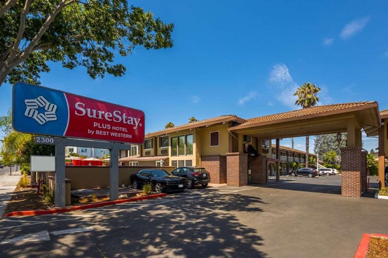 Photo of SureStay Plus by Best Western Mountain View