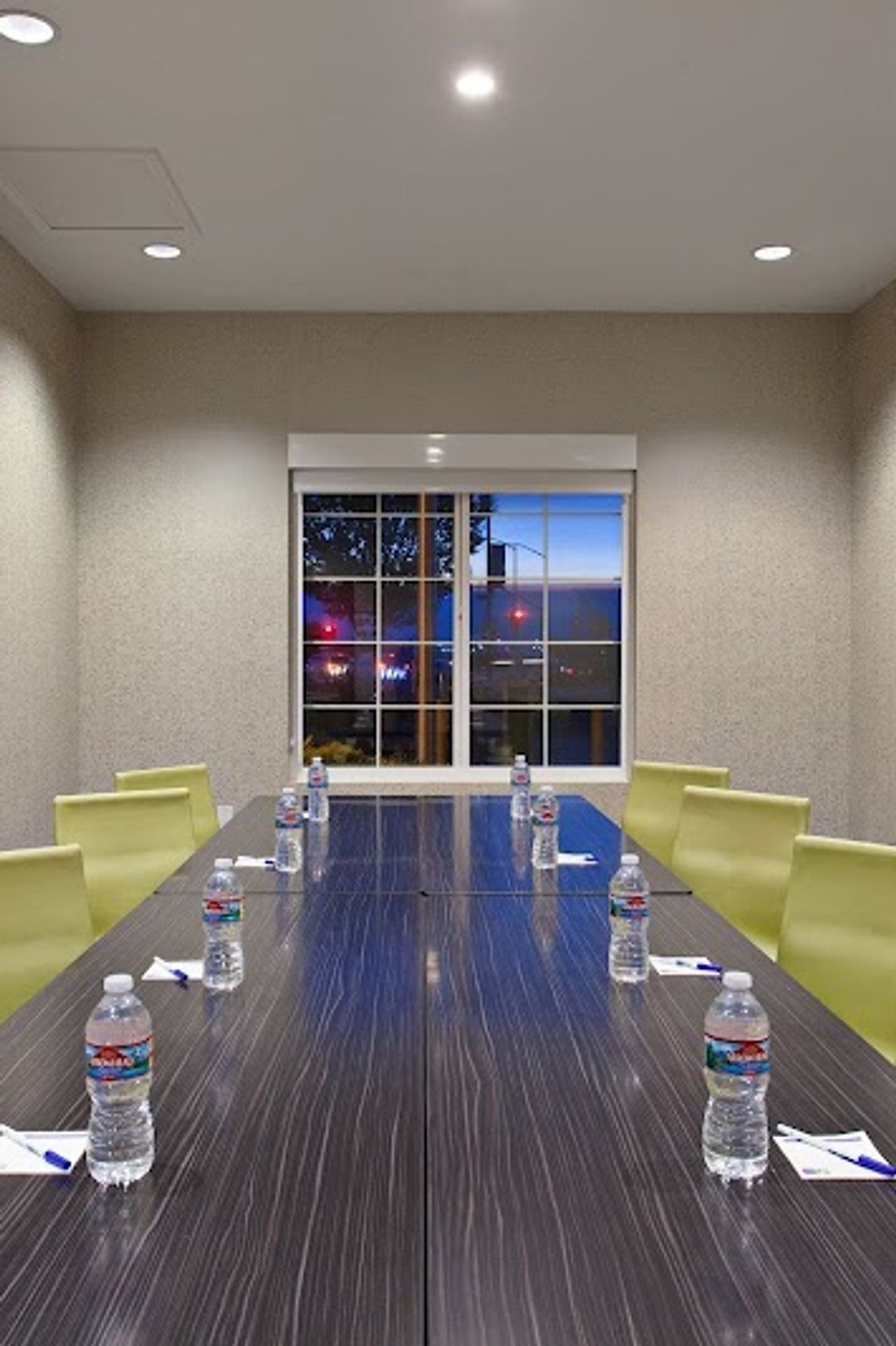 Photo of Holiday Inn Express & Suites Oakland-Airport by IHG