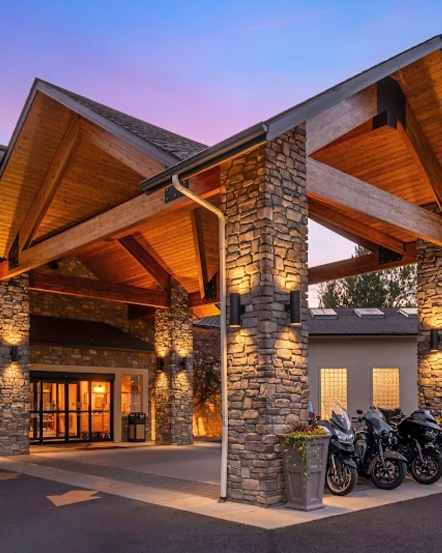 Best Western Lodge at River's Edge