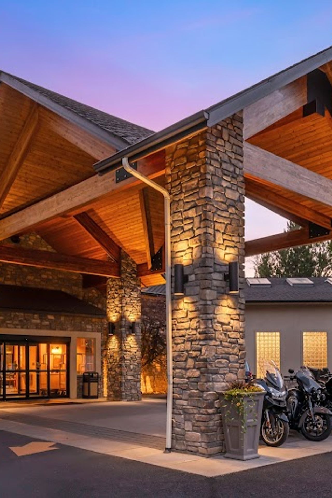 Photo of Best Western Lodge at River's Edge