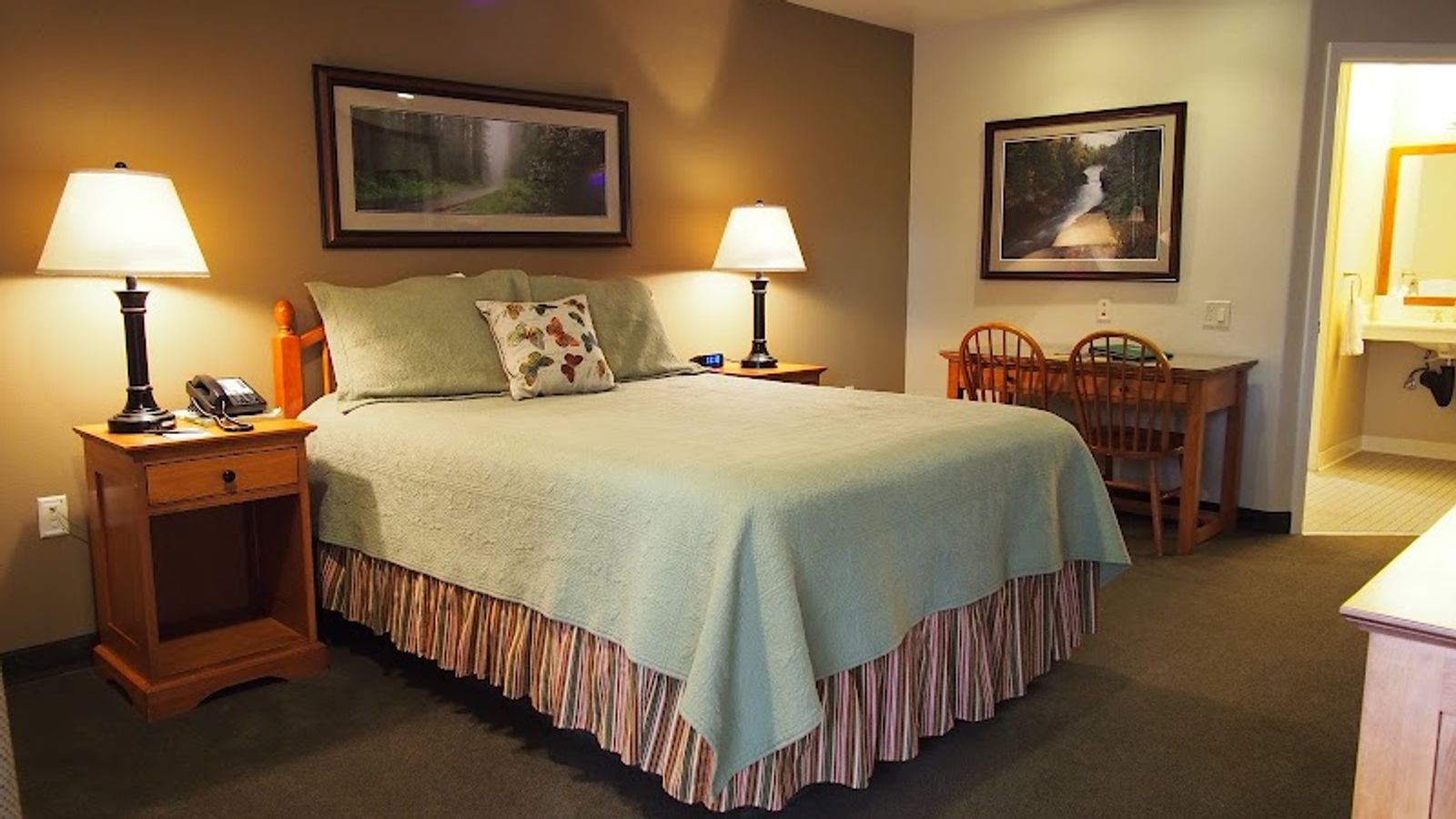 Photo of Redwood Hyperion Suites