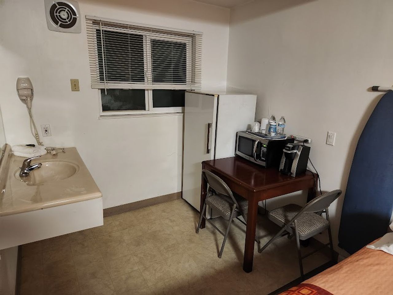 Photo of Redwood Inn